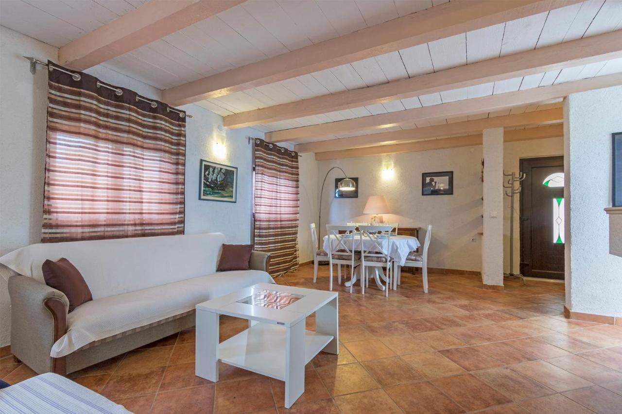 Villa Karina Tar Tar-Vabriga Bagian luar foto